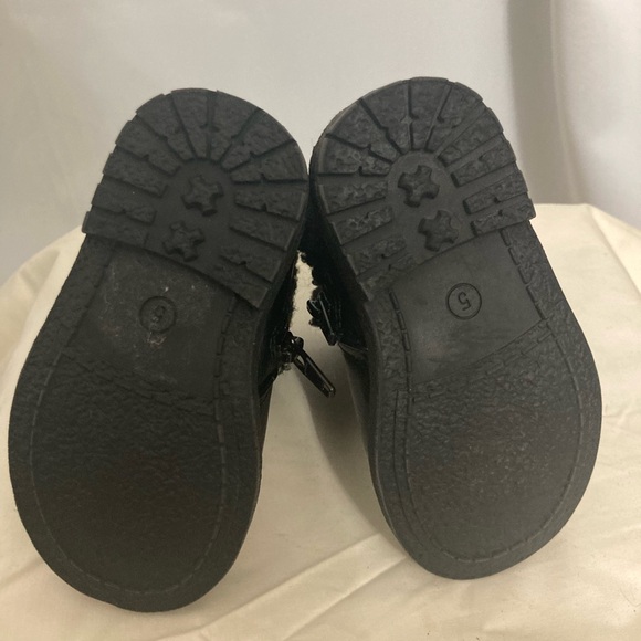 Toddlers RACHEL SHOES Panda Boots Size 5T  EUC - Picture 5 of 7